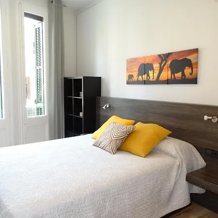 Feel At Sants Apartments Barcelona Exterior photo